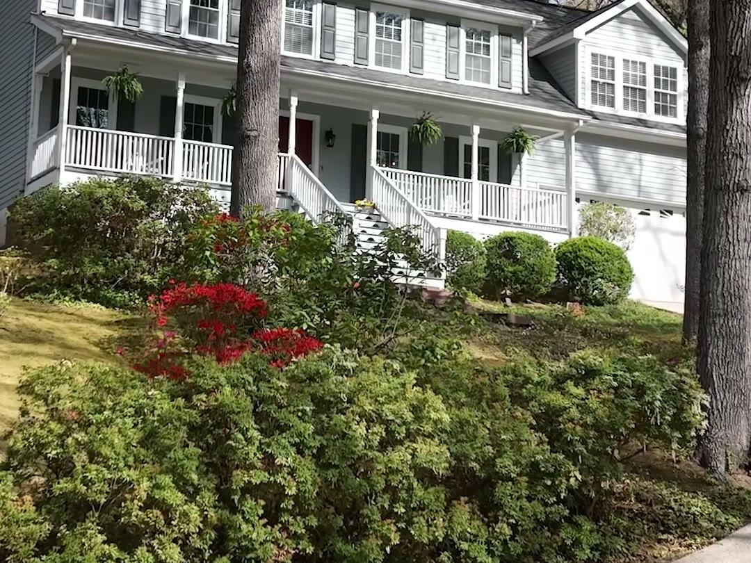 240 Sample Square SE — photo 1