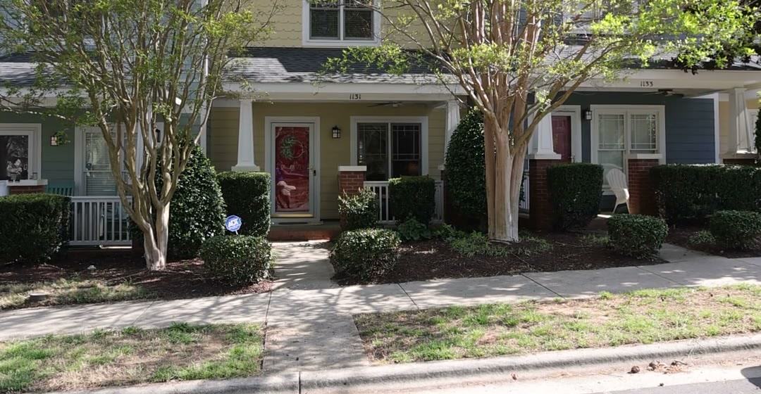64 Sample Gardens NW — photo 1